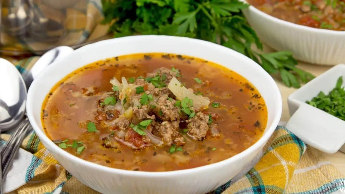 Keto Beefy Cabbage Soup